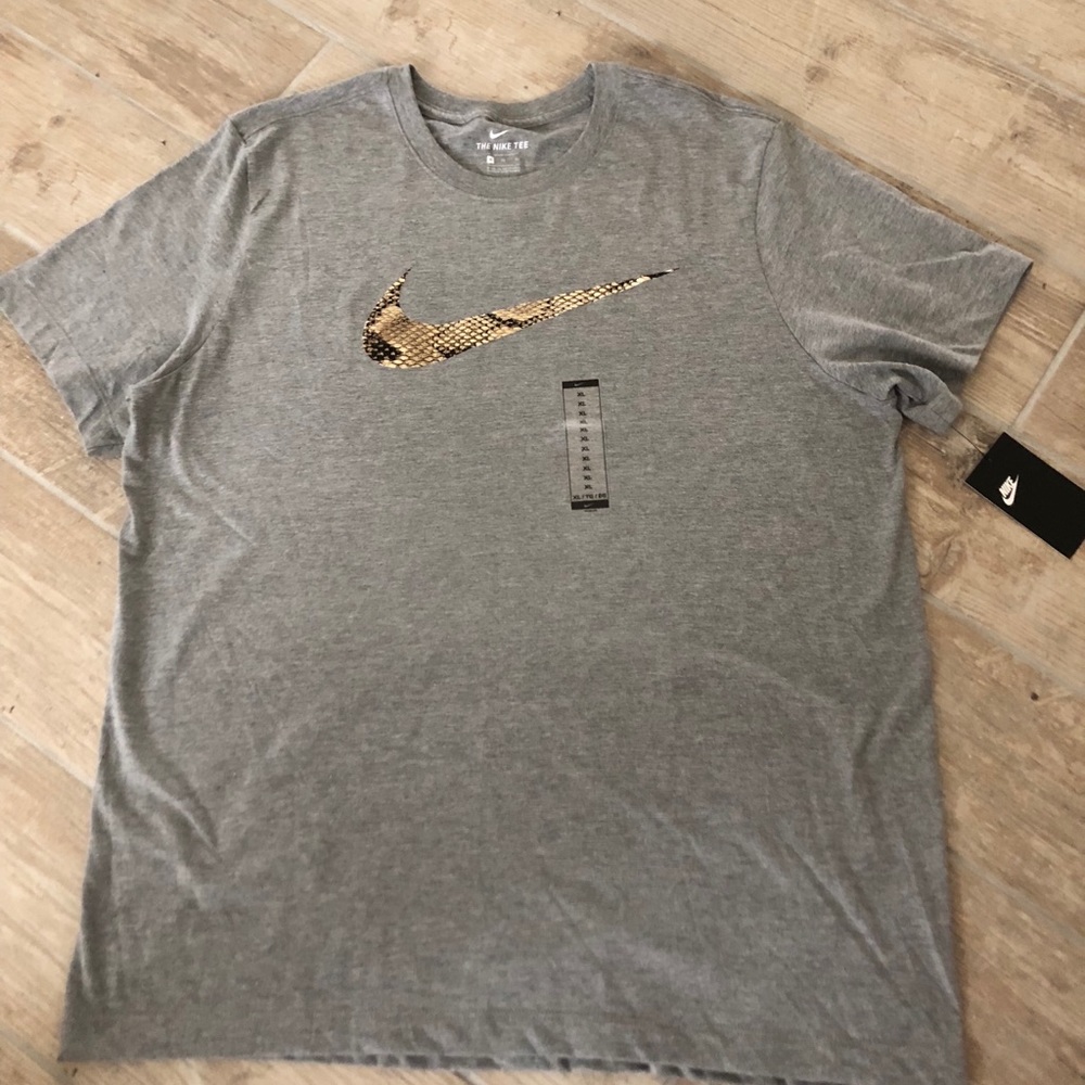 NWT Nike Shirt